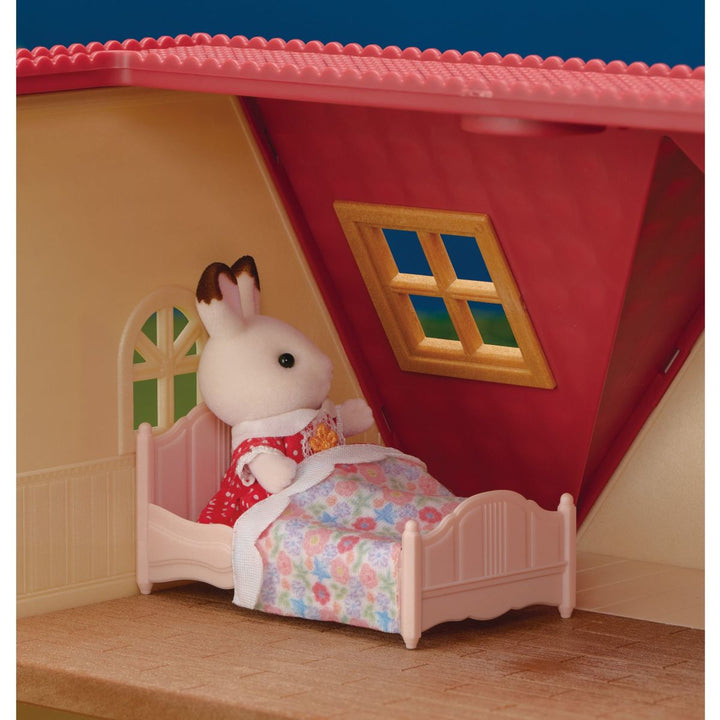 Red Roof Cozy Cottage