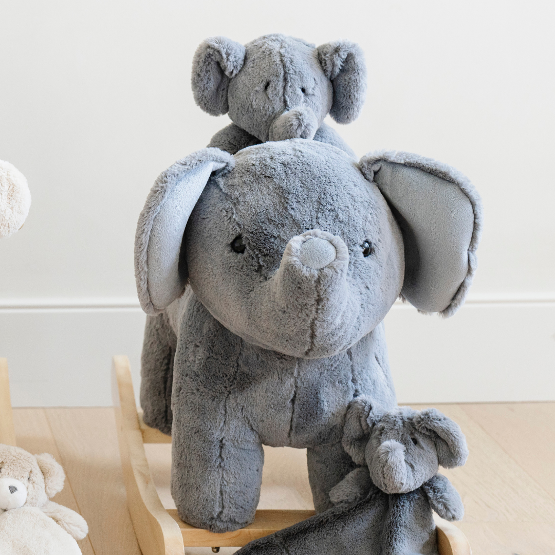 STUFFED ANIMALS: Puppy