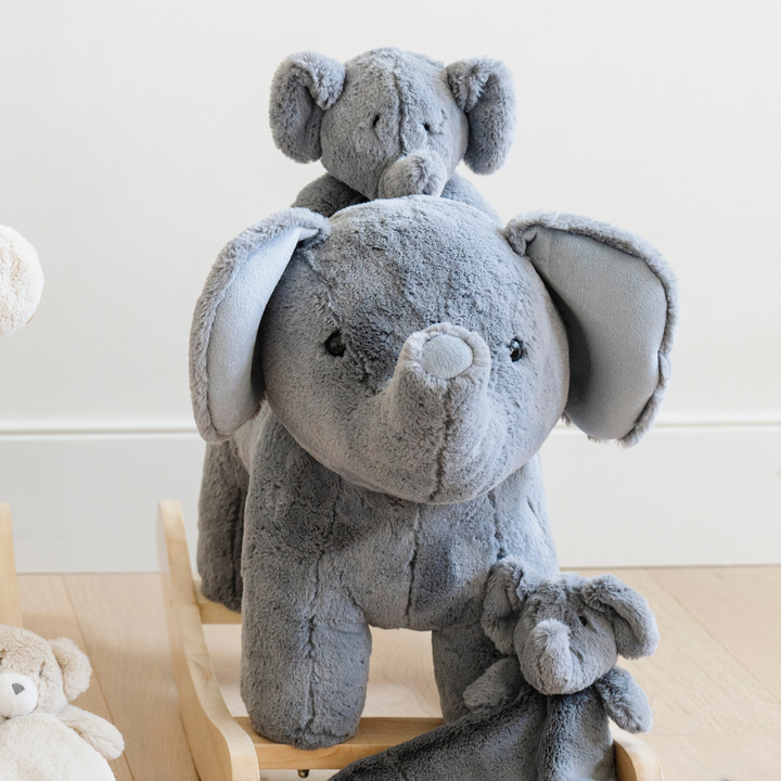 STUFFED ANIMALS: Puppy