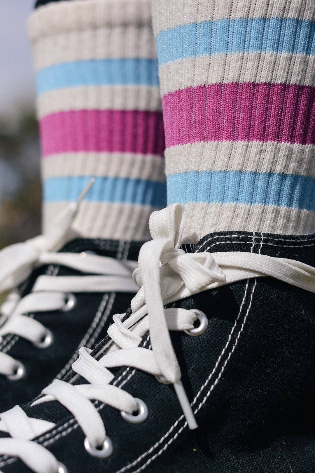 Adult L/XL Berry & Light Blue Striped Socks