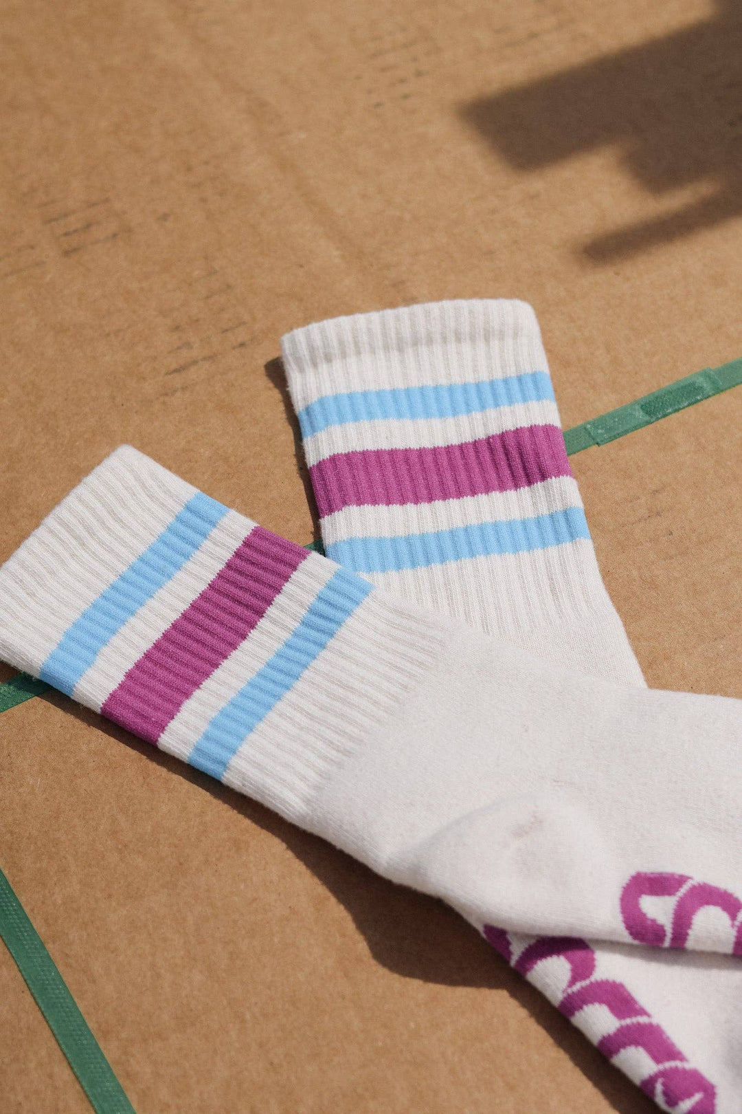 Adult L/XL Berry & Light Blue Striped Socks