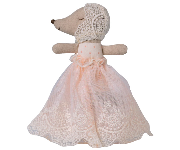 Baby mouse in gown - Powder