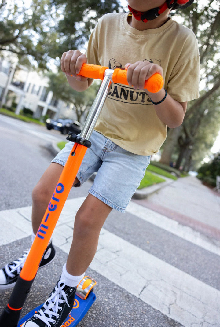 Maxi Blaze Orange Blue Foldable Neon LED Scooter