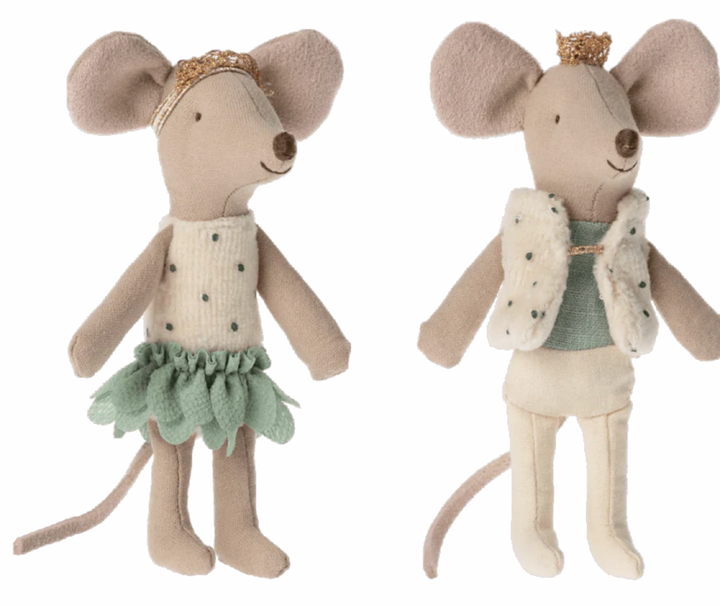 Royal twin mice, Little sister and brother in Matchbox
