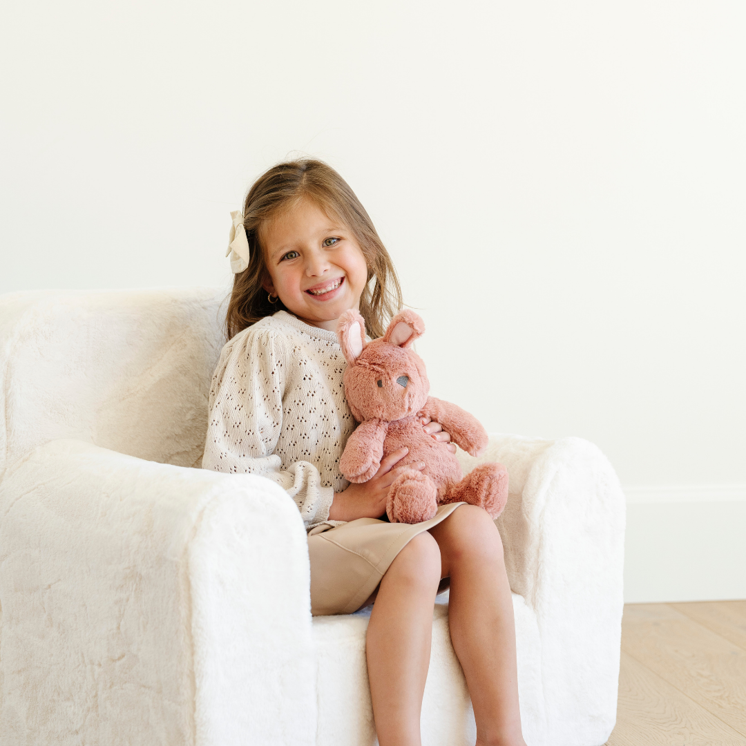 STUFFED ANIMALS: Lamb