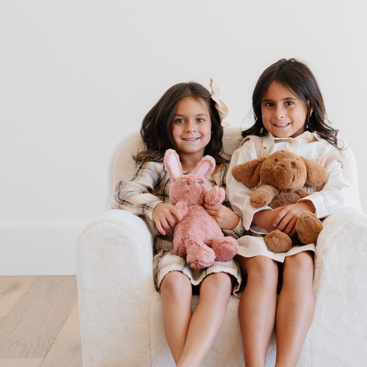 STUFFED ANIMALS: Lamb